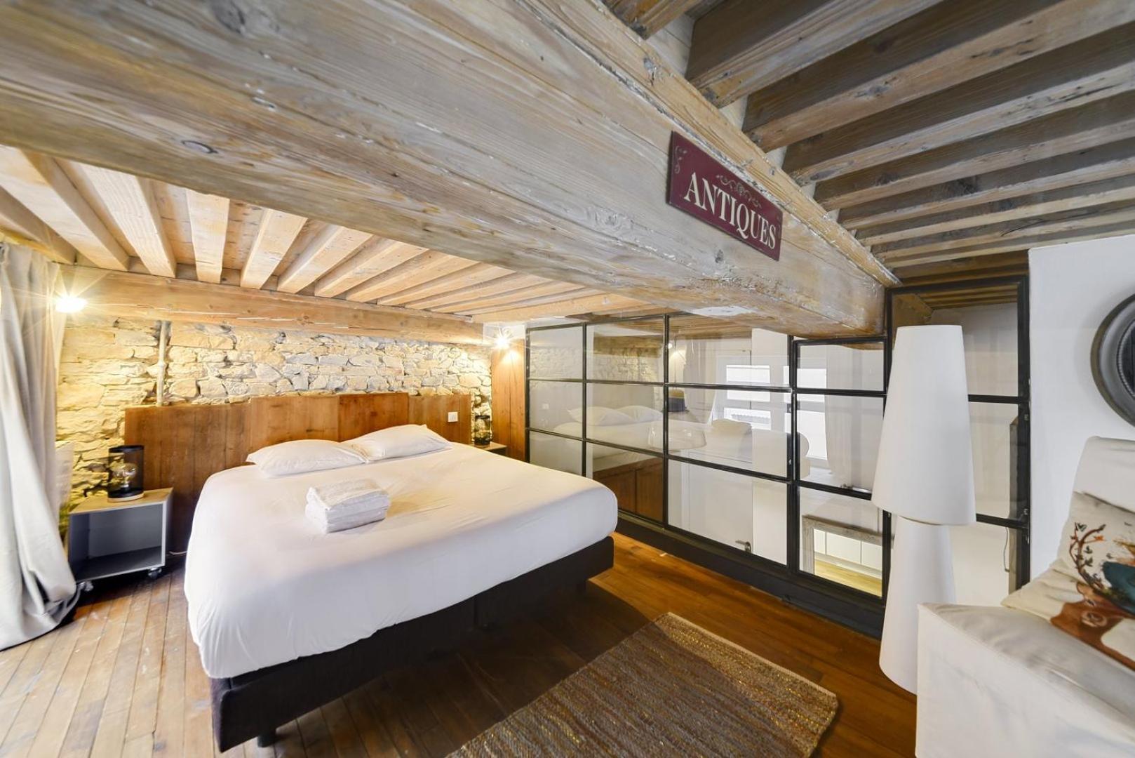 Guestready - Magnificent Duplex Canut Hypercentre Лион Экстерьер фото