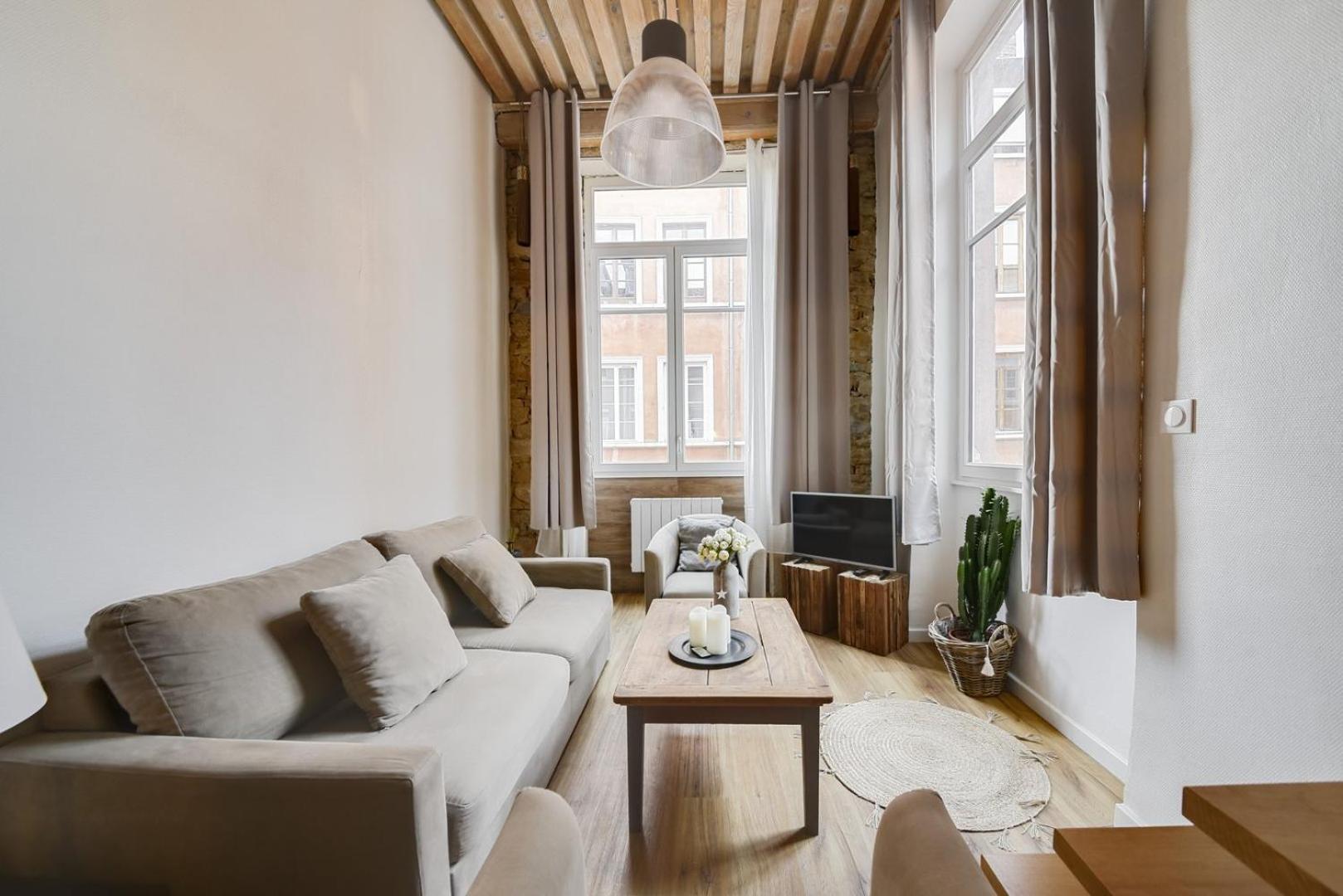 Guestready - Magnificent Duplex Canut Hypercentre Лион Экстерьер фото