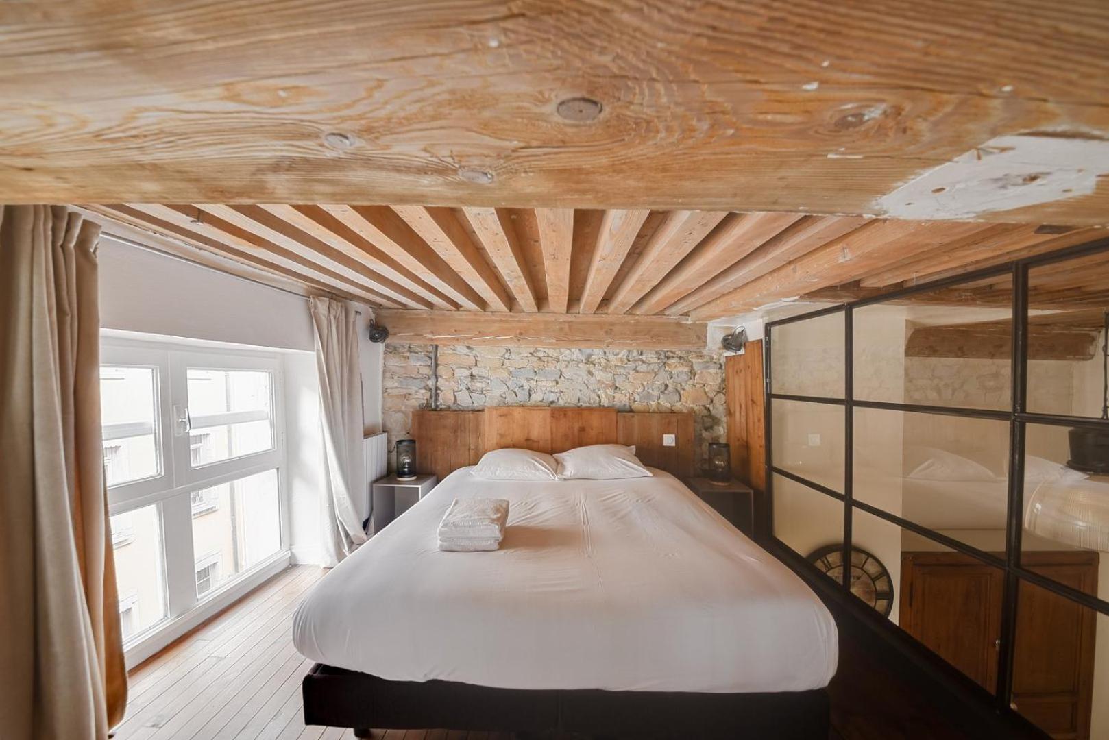 Guestready - Magnificent Duplex Canut Hypercentre Лион Экстерьер фото